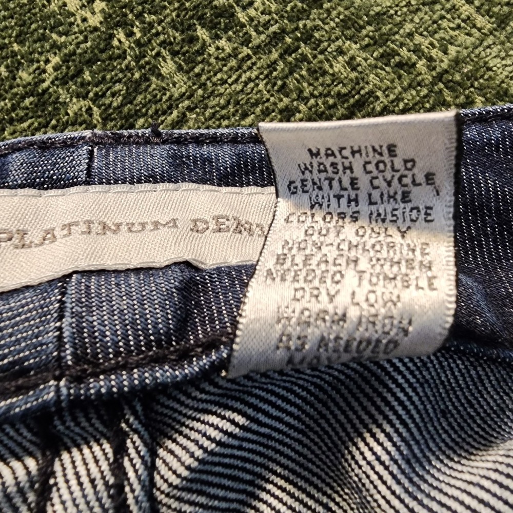 CHICO'S Size 00 (US 4/6) Platinum Denim Dark Wash Boot Leg Blue Jeans Modern Mom - Picture 10 of 10